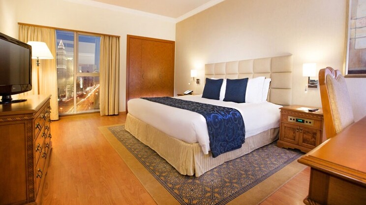 Millennium Plaza Downtown Hotel